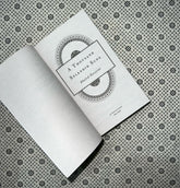 a thousand splendid suns pocket sized edition by khaled hosseini